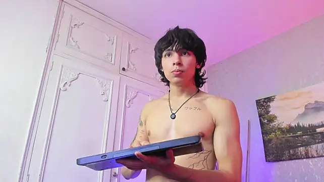 Czat XXX na żywo – Tyler_durten