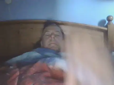 Chat XXX ao vivo de SHARPSkinhead