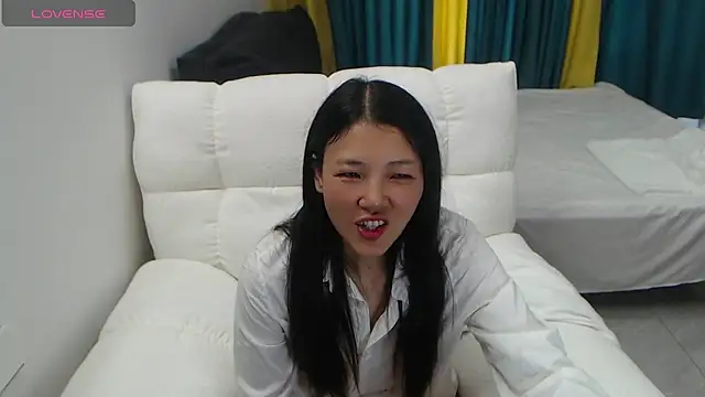 E-nter live XXX chat