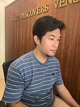 Chat +18 de Titanryu ao vivo