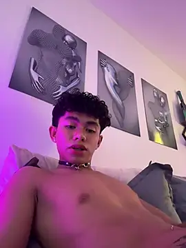 Živý XXX chat Dark_Asian1