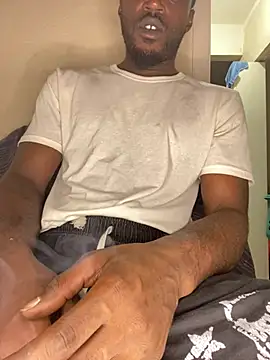 BrownSkinHandsome's Live XXX Chat
