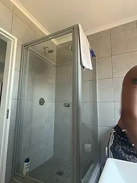 צ'אט XXX בשידור חי של Milkypucy