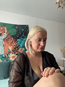 Avery_Wilson élő XXX-chatje