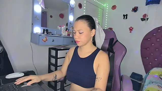 دردشة soffy_rosses الجنسية المباشرة