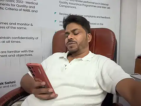 Chat +18 de Raaz_5690 ao vivo