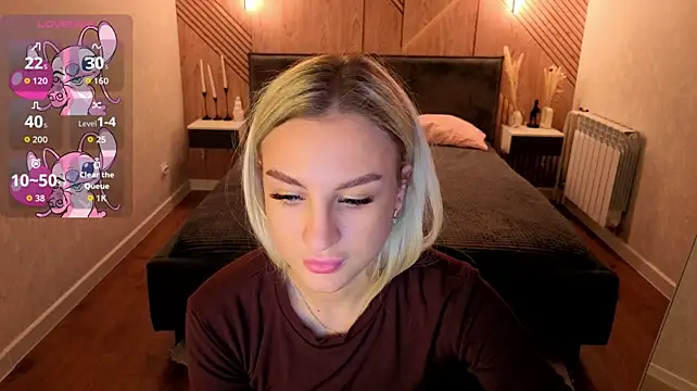 Chat XXX en directo de Silen_Tori