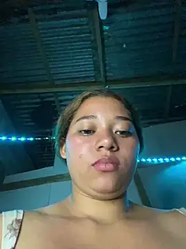 Chat +18 de Rico02j ao vivo