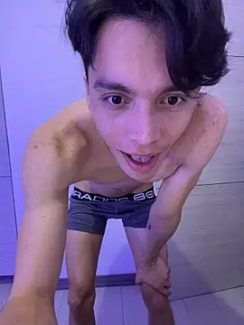 XXX chat uživo modela Aaxel_Smith