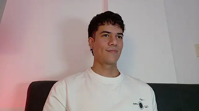 Derek_stud_ live XXX chat