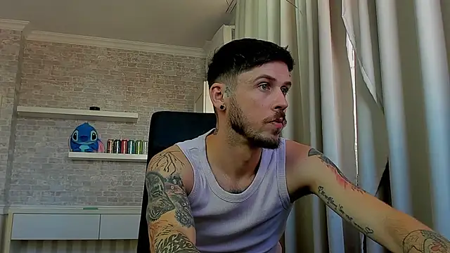 JonahShaw Live XXX-Chat