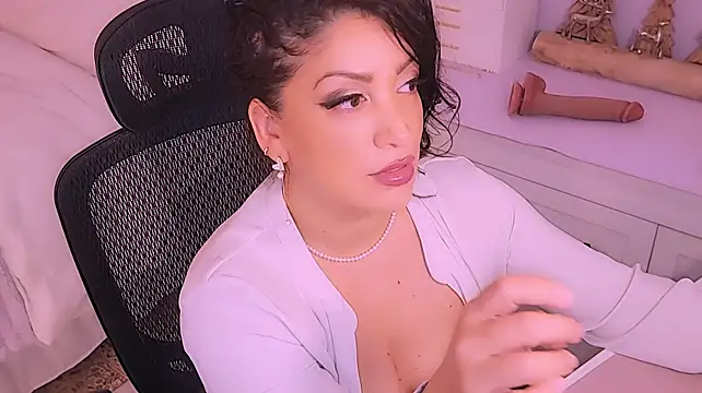 Chat +18 de Divine_Muse ao vivo