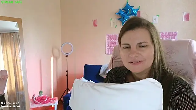 Živý XXX chat Mirabelle_Velvet