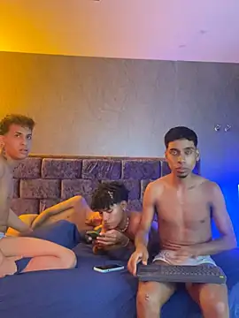 Wild_Squad XXX чат на живо
