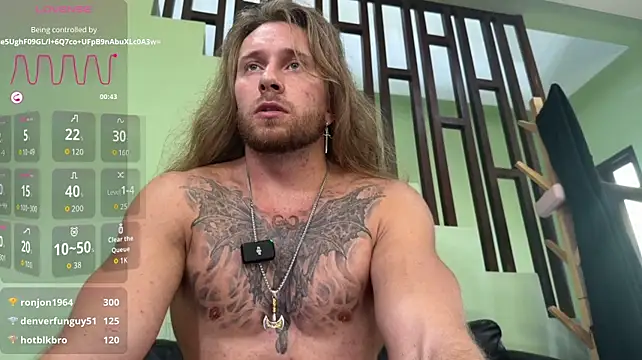 rusbigpaul's Live XXX Chat