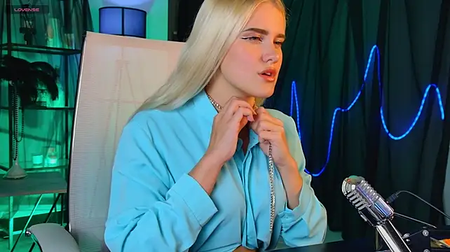 KattyWilde – Naživo XXX chat