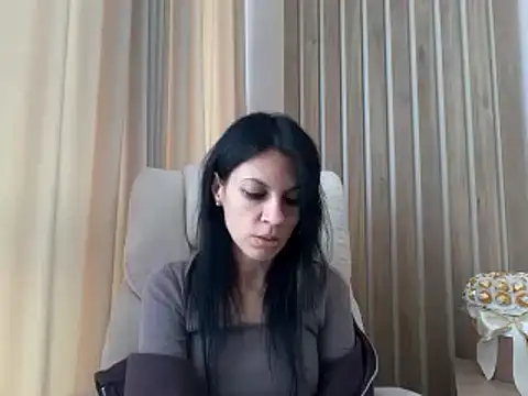 InjaAtHome Chat XXX in diretta