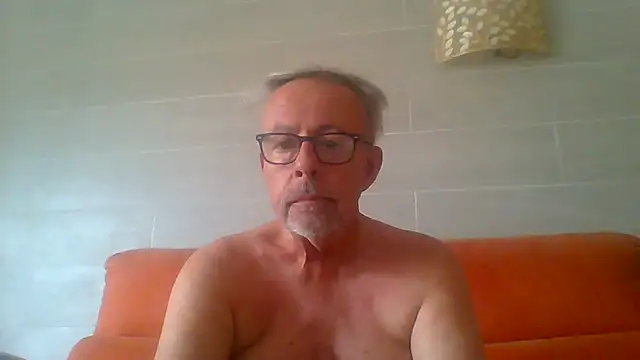 XXX chat uživo modela tuggy59