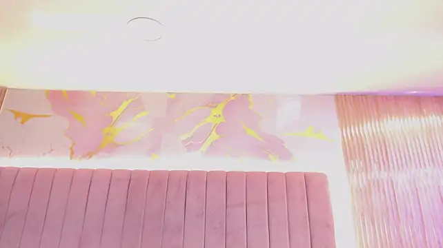 NaiaSanders Chat XXX live