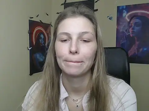 StrangerGi's Live XXX Chat