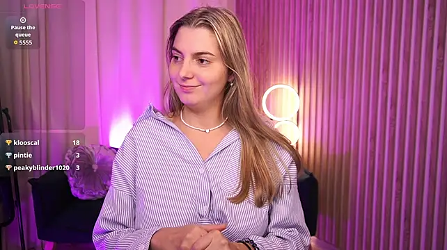 LucreciaStorm Live XXX-Chat