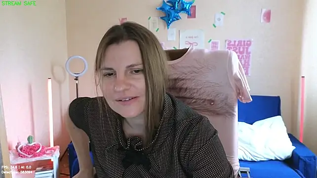 Mirabelle_Velvet Adlı Modelin Canlı XXX Sohbeti