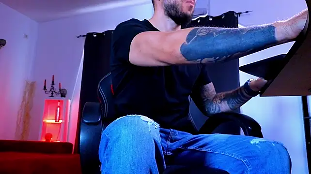 XXX chat uživo modela MightyAaron66