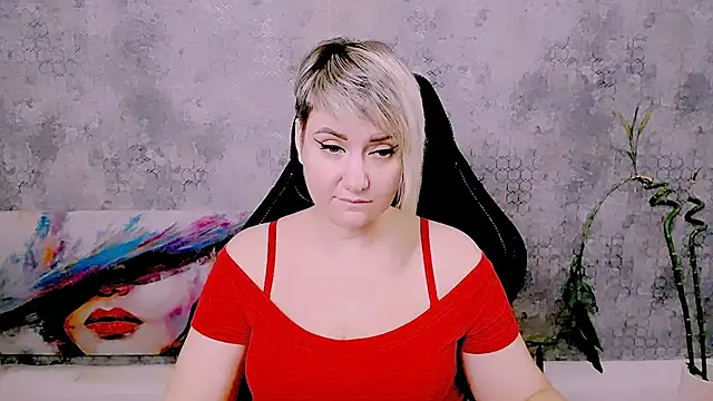 Djullia Chat XXX live