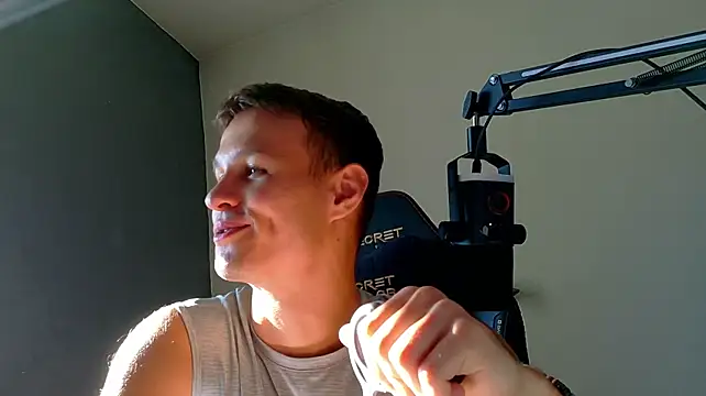 Chat +18 de dennisdillon ao vivo