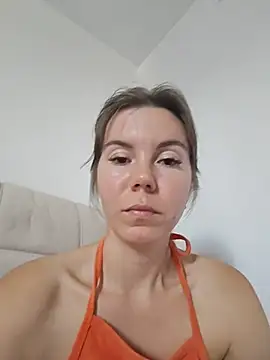 Eva88x Adlı Modelin Canlı XXX Sohbeti