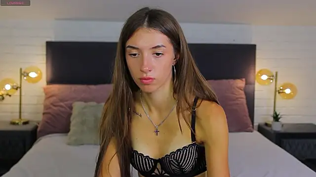 צ'אט XXX בשידור חי של SweetVikki