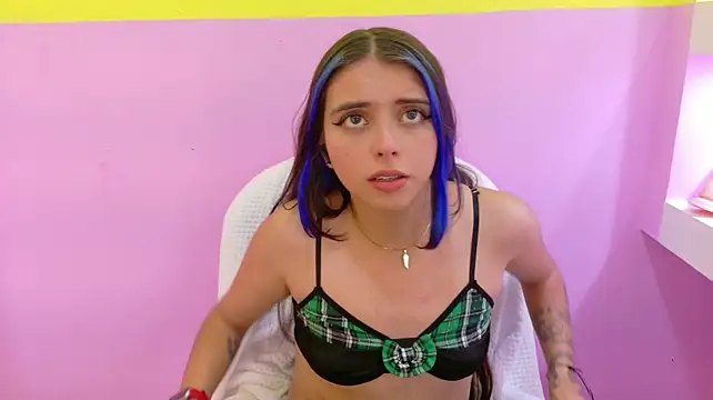 צ'אט XXX בשידור חי של Kyomi_Hunt