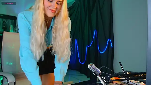 KattyWilde Chat XXX live