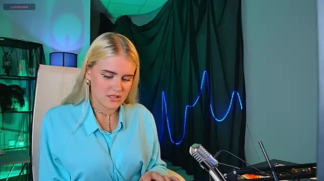 KattyWilde Chat XXX live