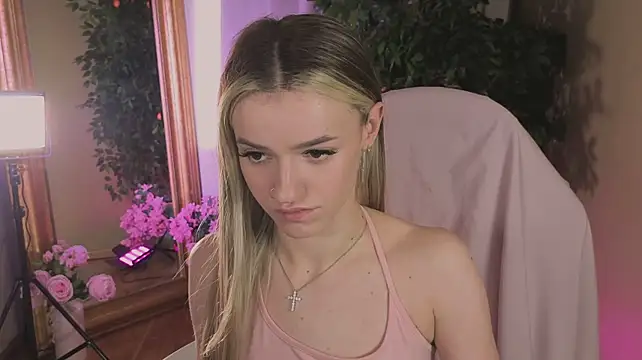 E_l_i_z_e_ Live XXX Chat