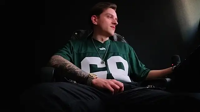 FelixStarkk's Live XXX Chat