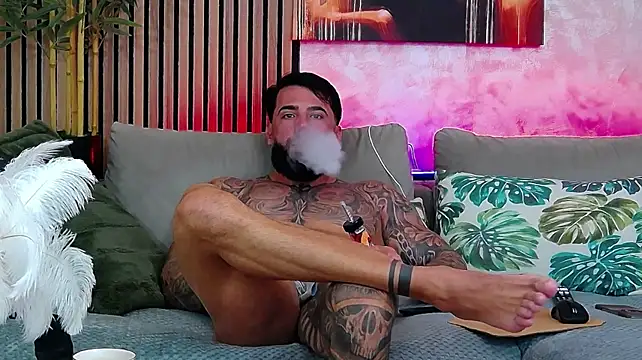 masterkingofmusclee webkamerás műsora
