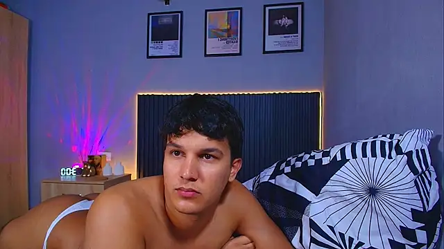 Chat +18 de Leo_Savage_ ao vivo
