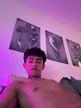 XXX chat uživo modela Dark_Asian1