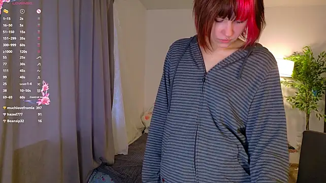 KikiMoor's Live XXX Chat