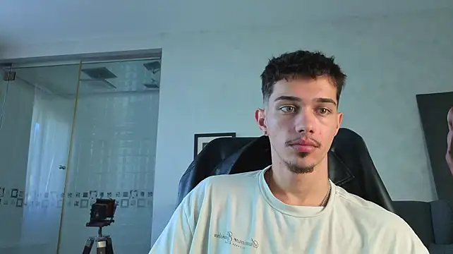 Chat XXX ao vivo de KaydenDrew