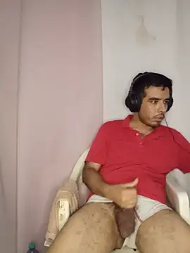 Chat +18 de HornyFabian ao vivo