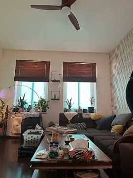 XXX chat uživo modela tomz0819