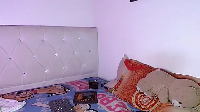 Chatroom XXX en direct de Angel_foxc13