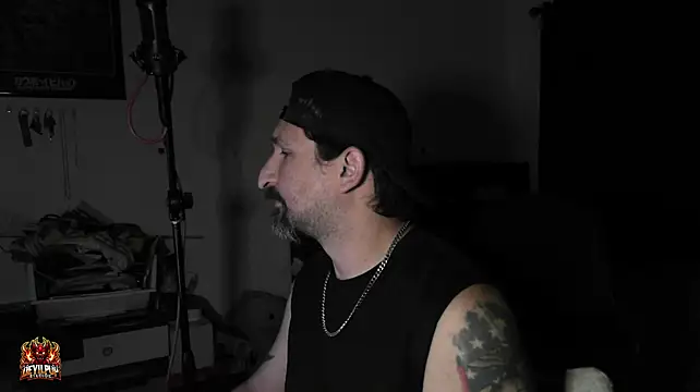 DevilPup75_'s Live XXX Chat