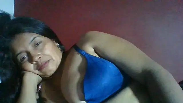 Chat +18 de DianaOchoa_ ao vivo