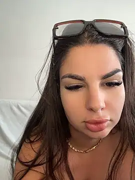 Alma_170900 Chat XXX live