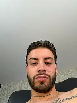 MattDevon 라이브 XXX 채팅