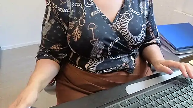 Sofiatwork Chat XXX live