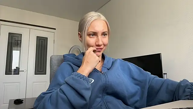AnneBall élő XXX-chatje